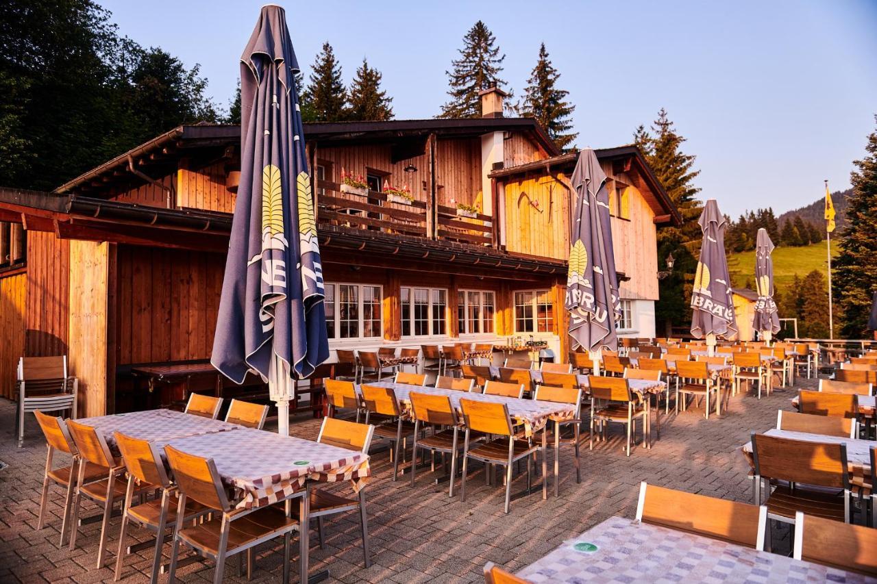 Montlinger Schwamm Hotel Oberriet Exterior photo